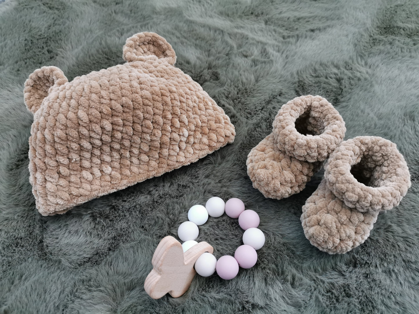 Baby Girl Hat & Booties Gift set